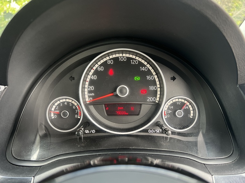 Volkswagen Up High Up - U11975