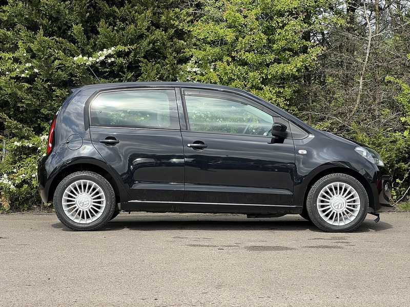Volkswagen Up High Up - U11975