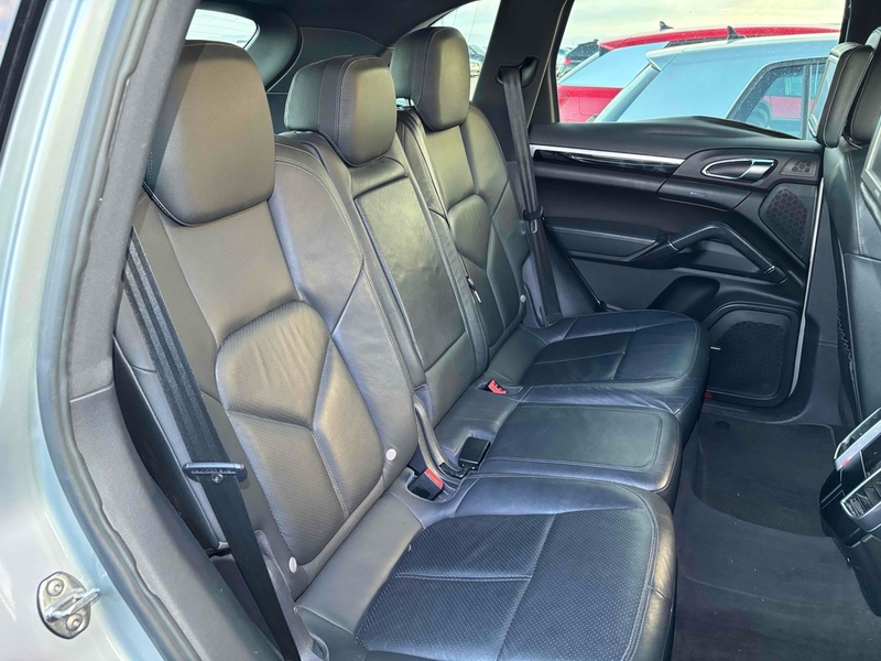 Porsche Cayenne V6 Tiptronic S - U11977