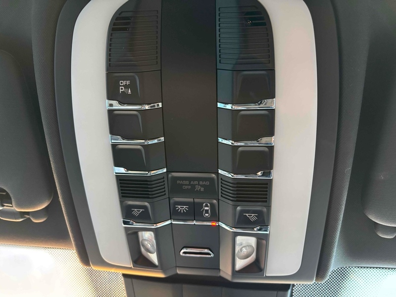 Porsche Cayenne V6 Tiptronic S - U11977