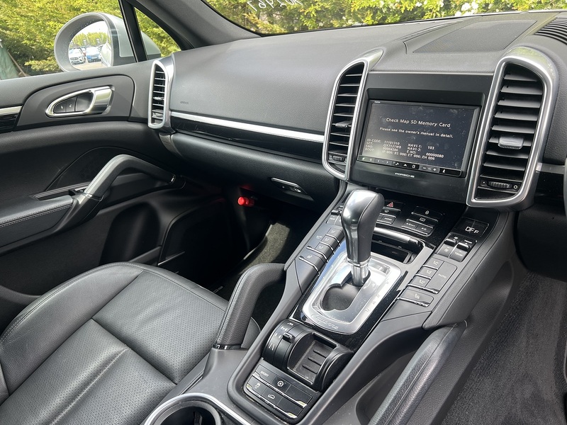 Porsche Cayenne V6 Tiptronic S - U11977