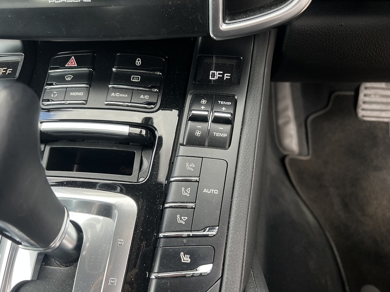 Porsche Cayenne V6 Tiptronic S - U11977