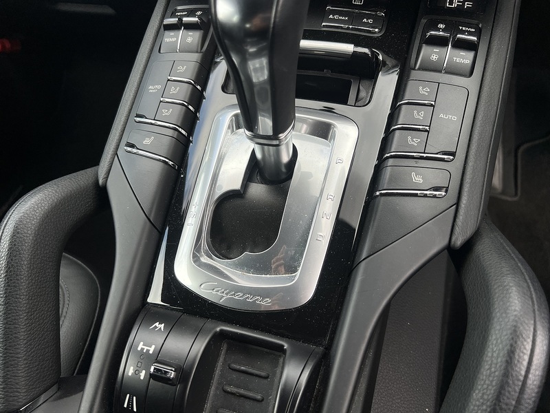 Porsche Cayenne V6 Tiptronic S - U11977