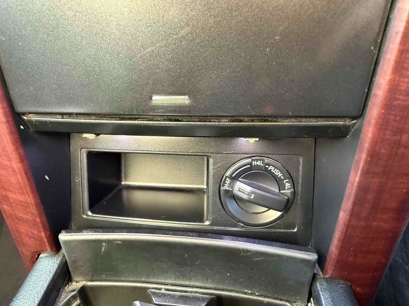 Toyota Land Cruiser 4X4 - U11980
