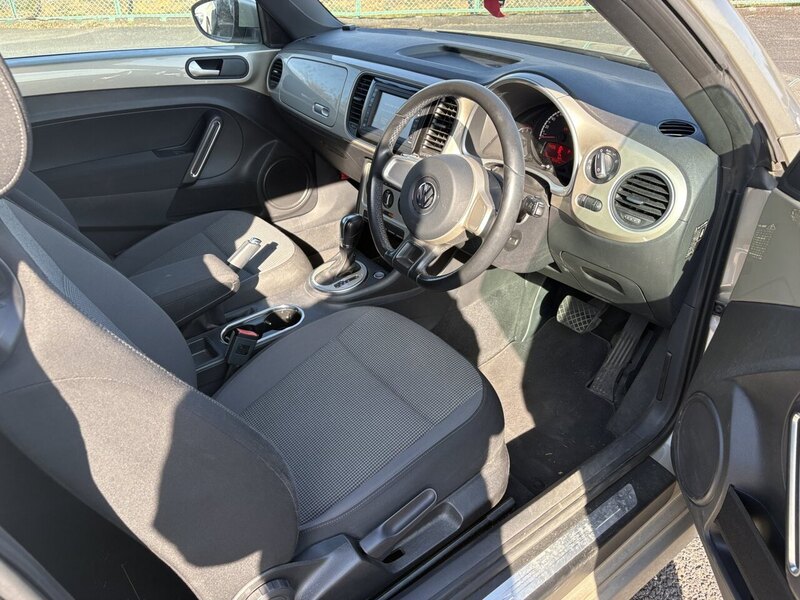 Volkswagen Beetle Design Tsi - U11981