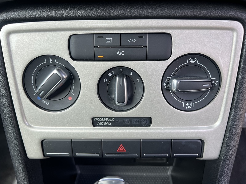 Volkswagen Beetle Design Tsi Dsg - U11981