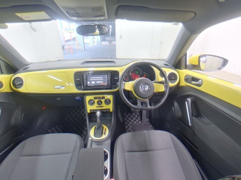 Volkswagen Beetle Design Tsi - U11984