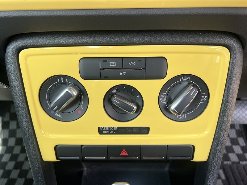 Volkswagen Beetle Design Tsi Dsg - U11984