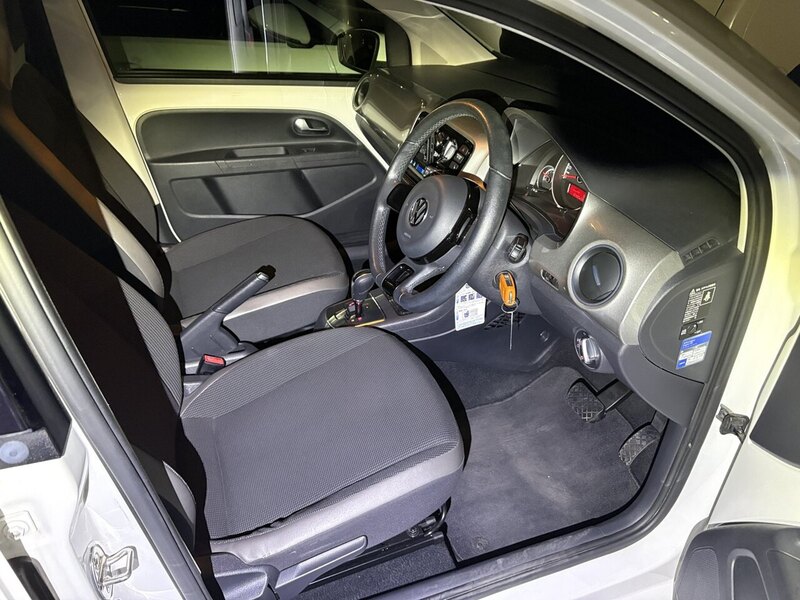 Volkswagen Up High Up - U11985