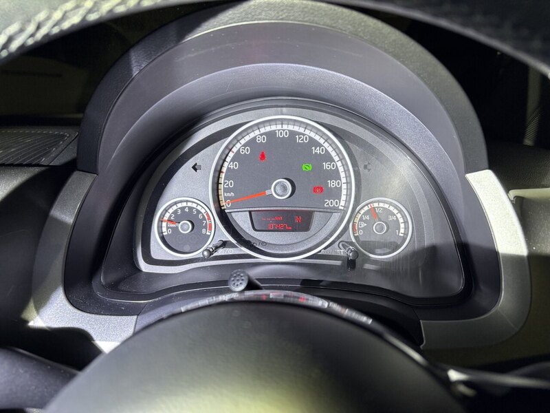 Volkswagen Up High Up - U11985