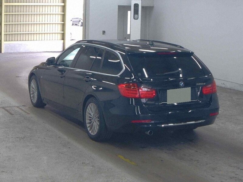 BMW 3 Series 320D Luxury Touring - U11986