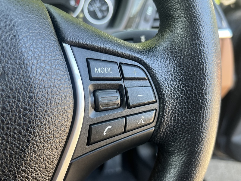 BMW 3 Series 320D Luxury Touring - U11986