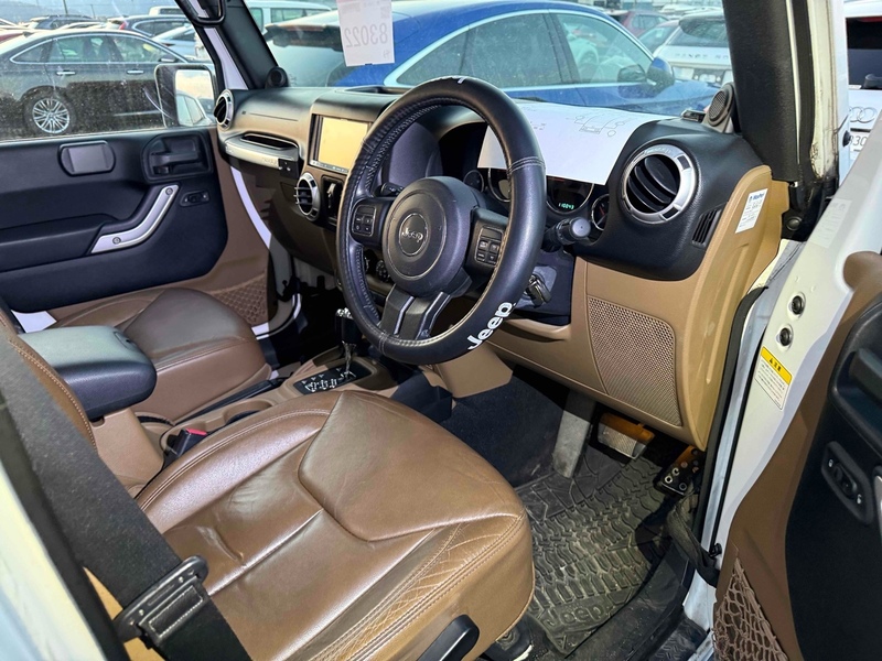 Jeep Wrangler Sahara - U11987