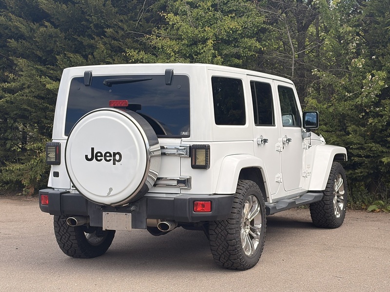 Jeep Wrangler Sahara - U11987