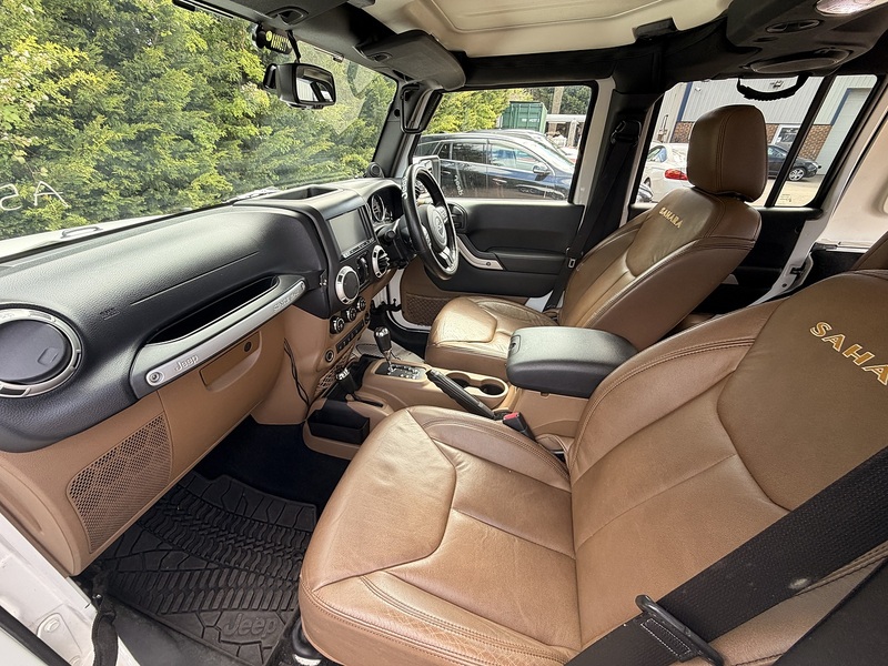 Jeep Wrangler Sahara - U11987