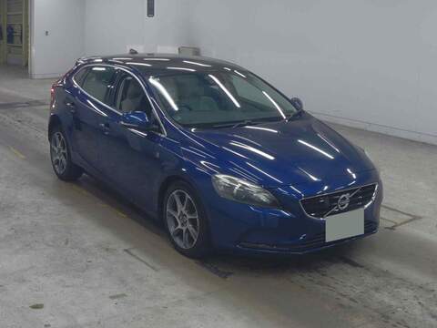 Volvo V40 BASEGRADE Hatchback 1600 Automatic Petrol