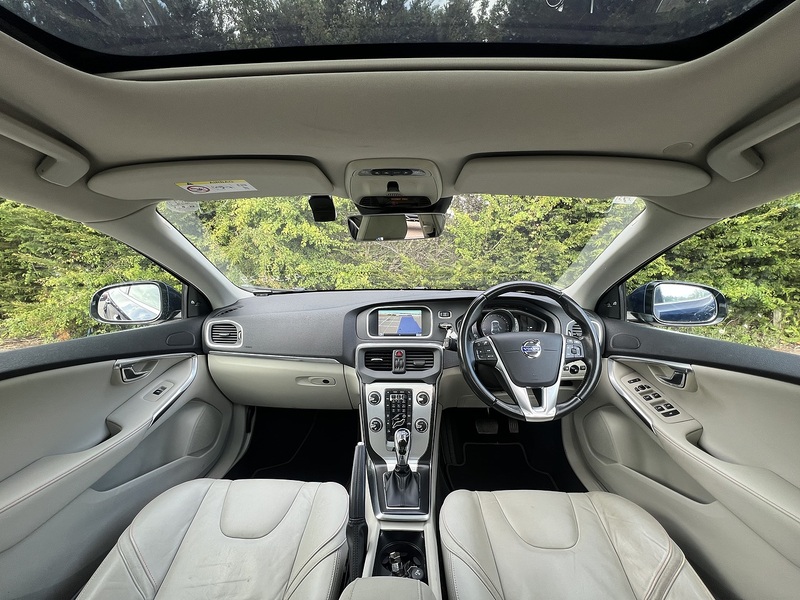 Volvo V40 T4 Se Lux Nav - U11989