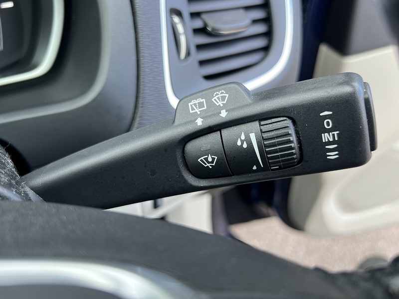 Volvo V40 T4 Se Lux Nav - U11989