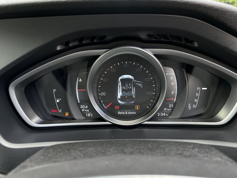 Volvo V40 T4 Se Lux Nav - U11989