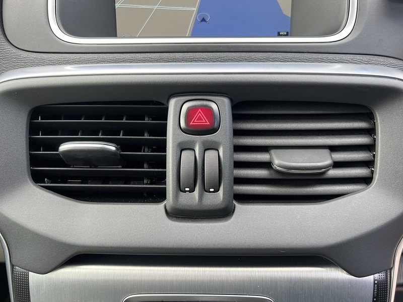 Volvo V40 T4 Se Lux Nav - U11989