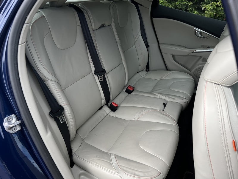 Volvo V40 T4 Se Lux Nav - U11989