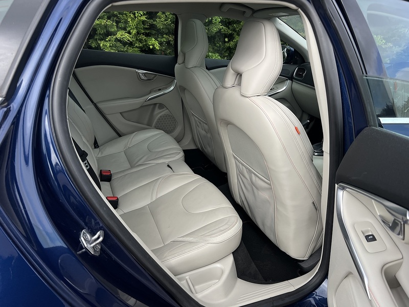 Volvo V40 T4 Se Lux Nav - U11989