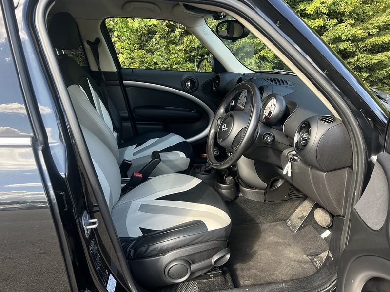 Mini Mini Countryman Cooper - U11990
