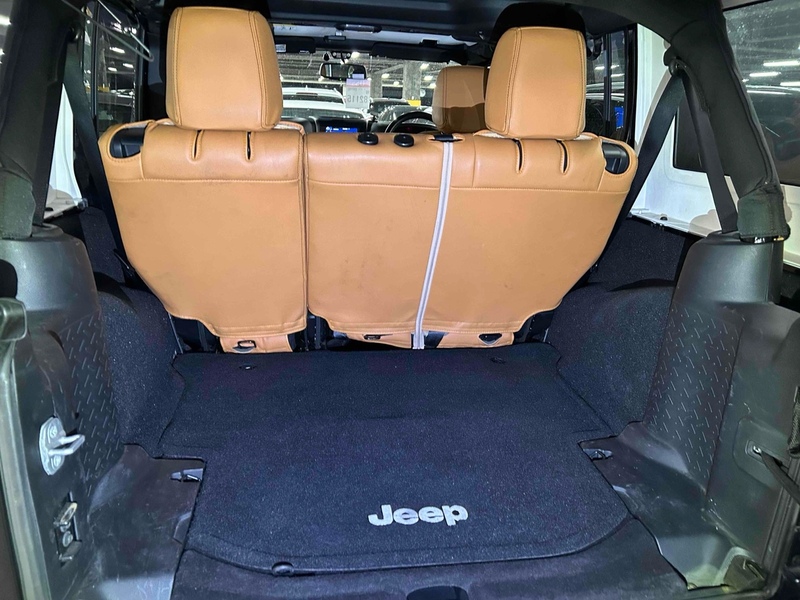 Jeep Wrangler Unlimited Sport - U11991