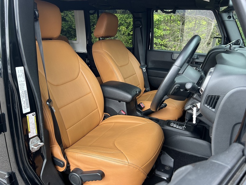 Jeep Wrangler Unlimited Sport - U11991