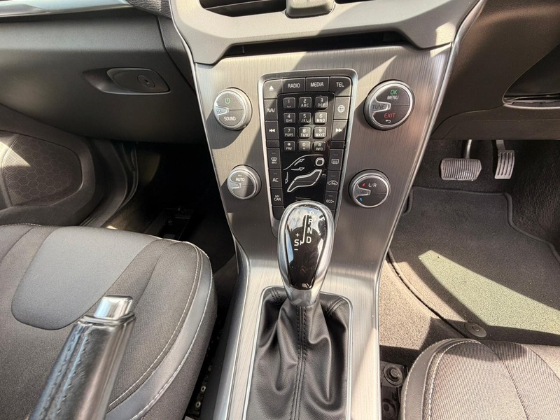 Volvo V40 D4 Se Nav - U11993