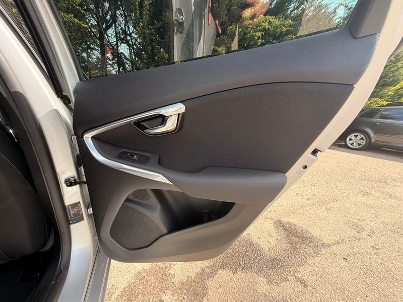 Volvo V40 D4 Se Nav - U11993