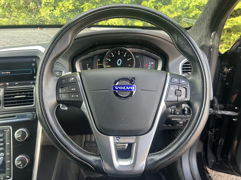 Volvo Xc60 T5 R-Design - U12000