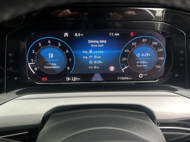 Volkswagen Golf TSI Life - U12003