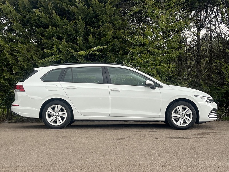 Volkswagen Golf TSI Life - U12003