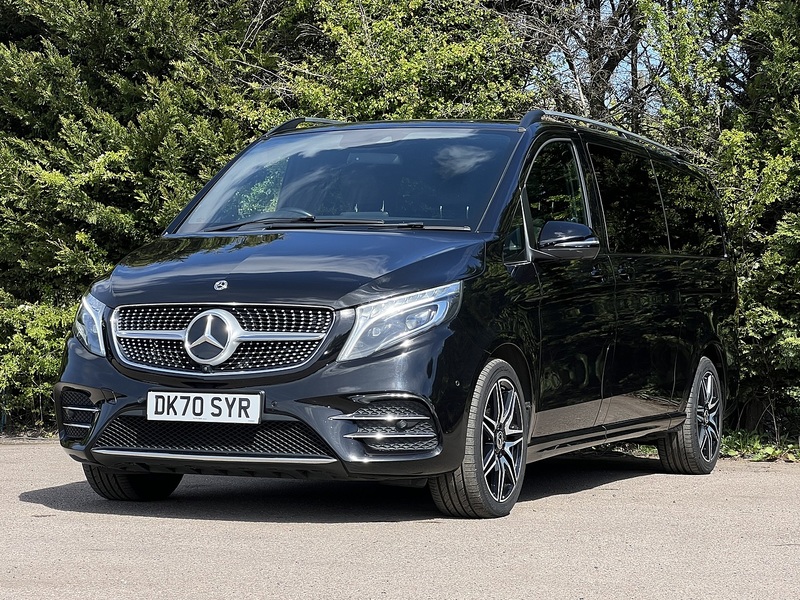 Mercedes-Benz V Class V220d AMG Line - U12005