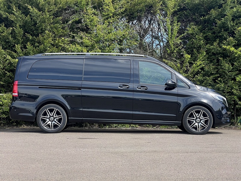 Mercedes-Benz V Class V220d AMG Line - U12005