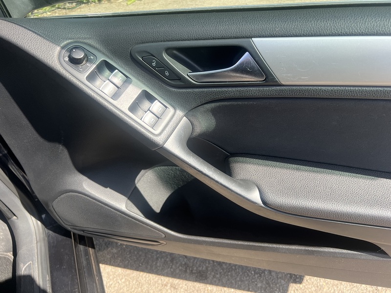 Volkswagen Golf TDI BlueMotion Tech SE - U12031