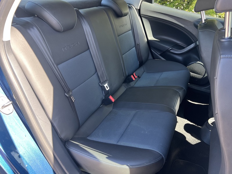 SEAT Ibiza TSI I TECH - U12071