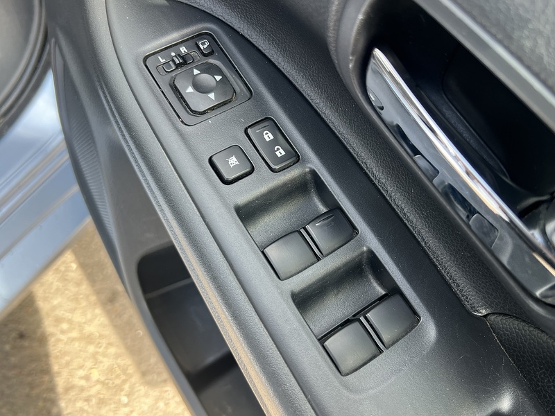 Mitsubishi Outlander h GX4h - U12074