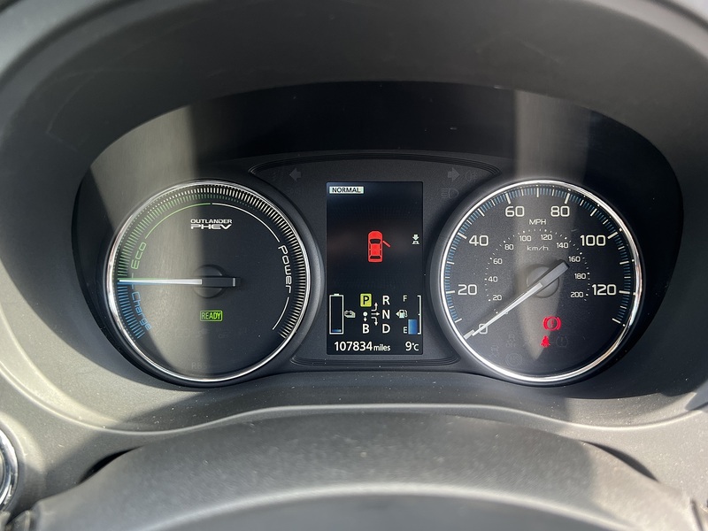 Mitsubishi Outlander h GX4h - U12074
