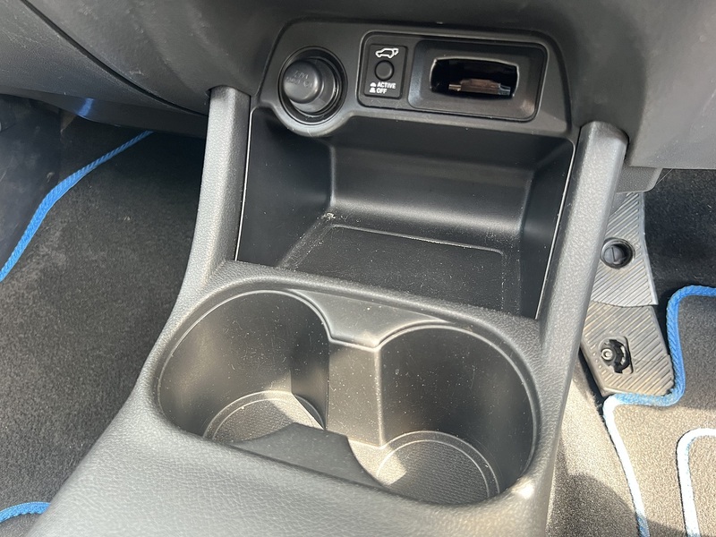 Mitsubishi Outlander h GX4h - U12074