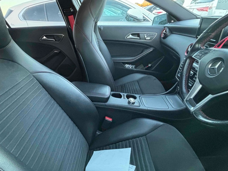 Mercedes-Benz A-Class A250 Amg Sport 4Matic - U12076