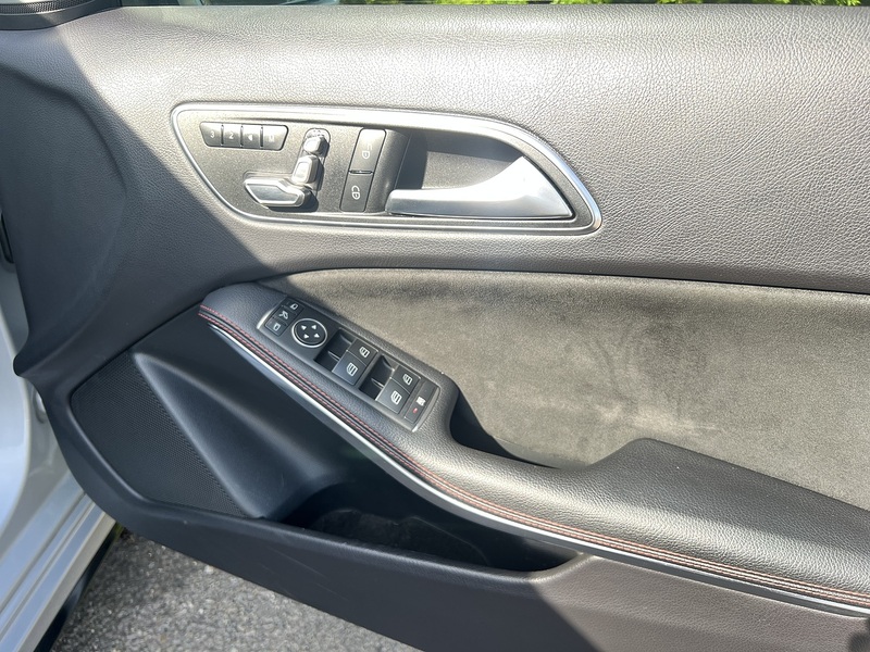 Mercedes-Benz A-Class A250 Amg Sport 4Matic - U12076