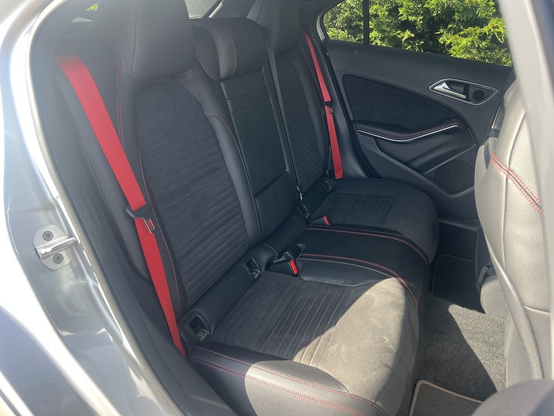 Mercedes-Benz A-Class A250 Amg Sport 4Matic - U12076