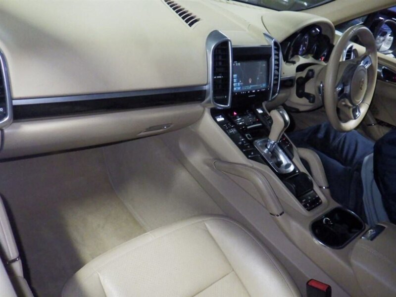 Porsche Cayenne S Hybrid Tiptronic S - U12078