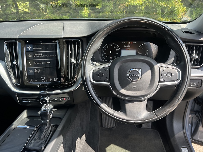 Volvo XC60 D4 Momentum Pro - U12117