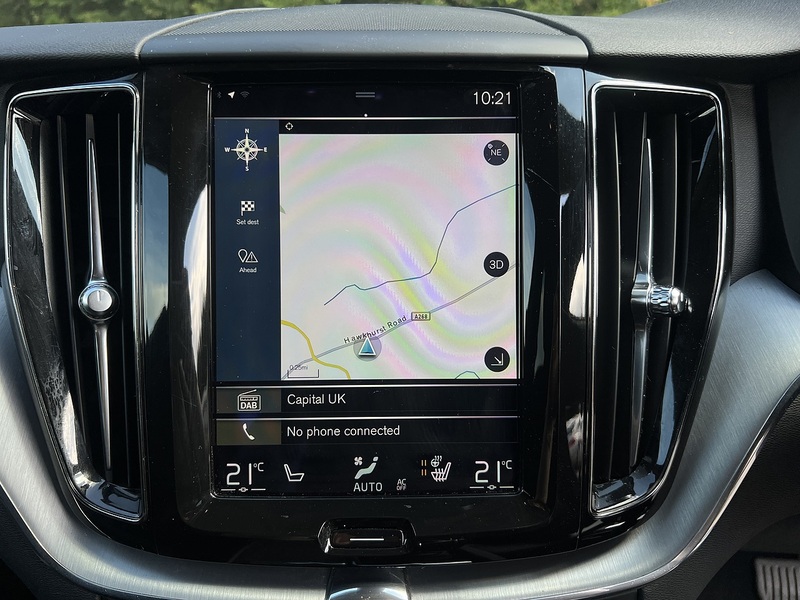 Volvo XC60 D4 Momentum Pro - U12117
