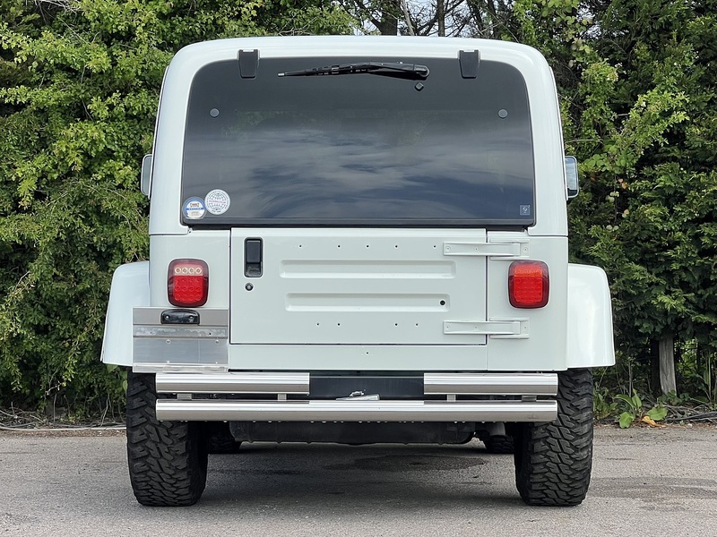 Jeep Wrangler Sahara - U12120