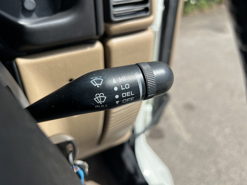Jeep Wrangler Sahara - U12120