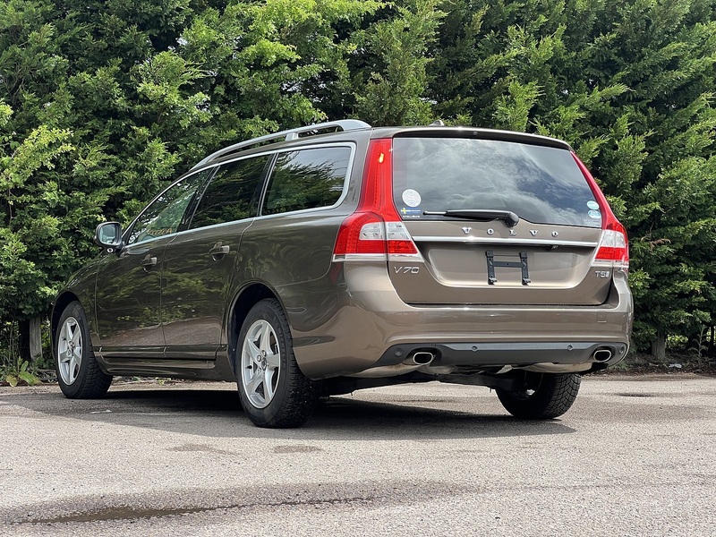 Volvo V70 T5 Se Lux - U12123